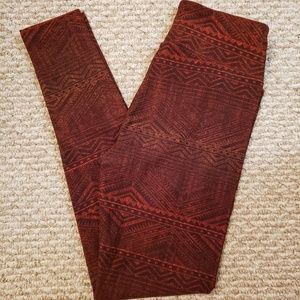 LuLaRoe One Size Leggings brown aztec pattern